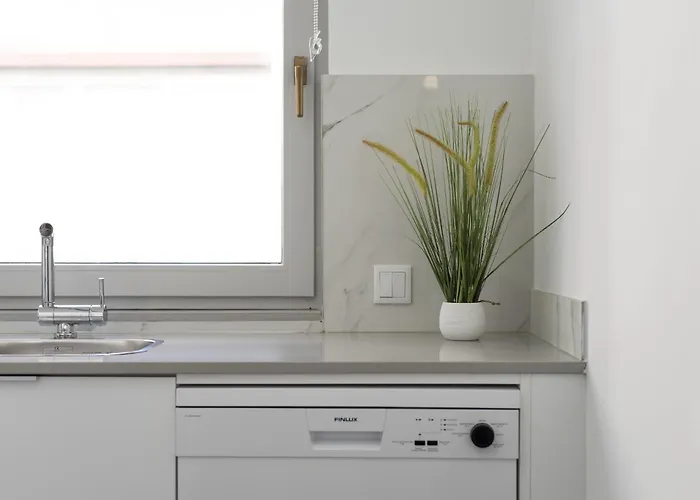 Miral Beachside 4 - By Hd 알부페이라